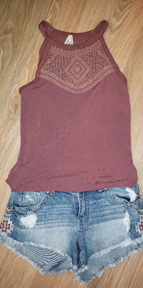 Short/tank top outfit